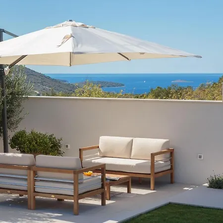 Appartement Luxury Cinderella With Swimming Pool